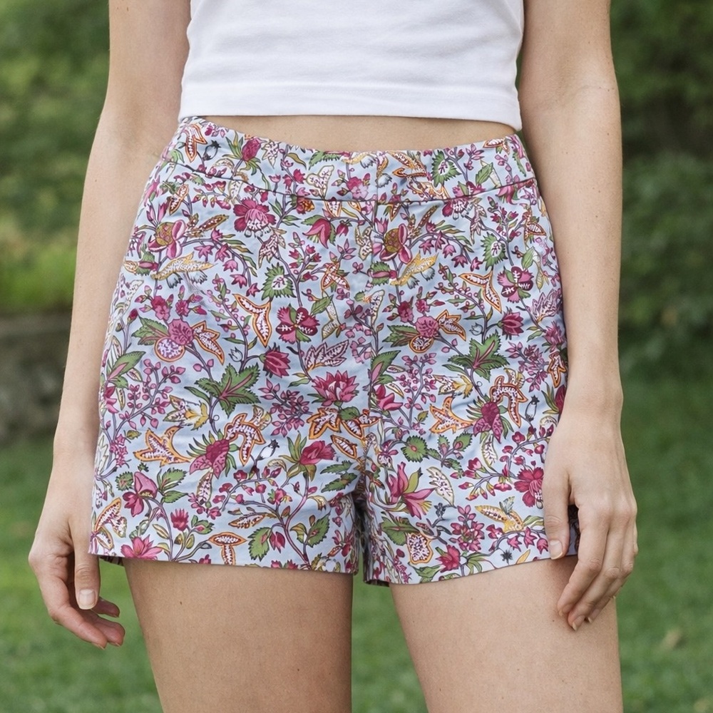 LOFT blue paisley shorts women’s 2